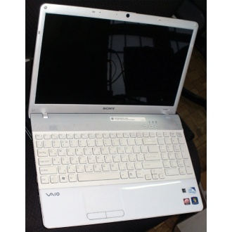 Ноутбук Sony Vaio VPCEB3E1R (Intel Pentium P6100 (2x2.0Ghz) /4096Mb DDR3 /320Gb /Radeon HD5470 /15.5" TFT 1366x768) - Уфа