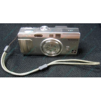 Фотоаппарат Fujifilm FinePix F810 (без зарядного устройства) - Уфа