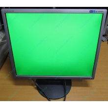 Монитор 19" Samsung SyncMaster 943N на экране малозаметные царапинки (Уфа)